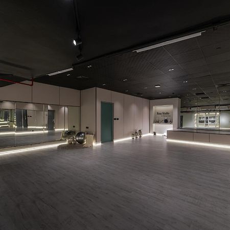 Ross Hotel リヤード エクステリア 写真